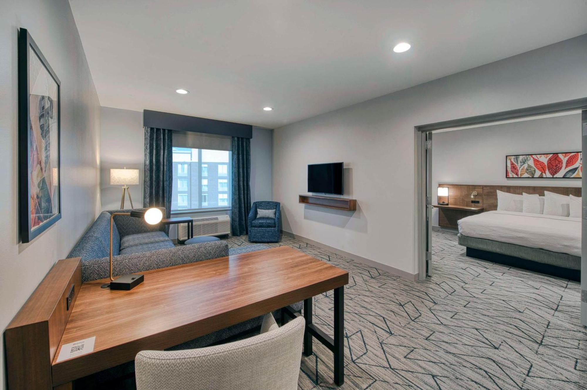Hilton Garden Inn Raleigh Cary Exterior photo